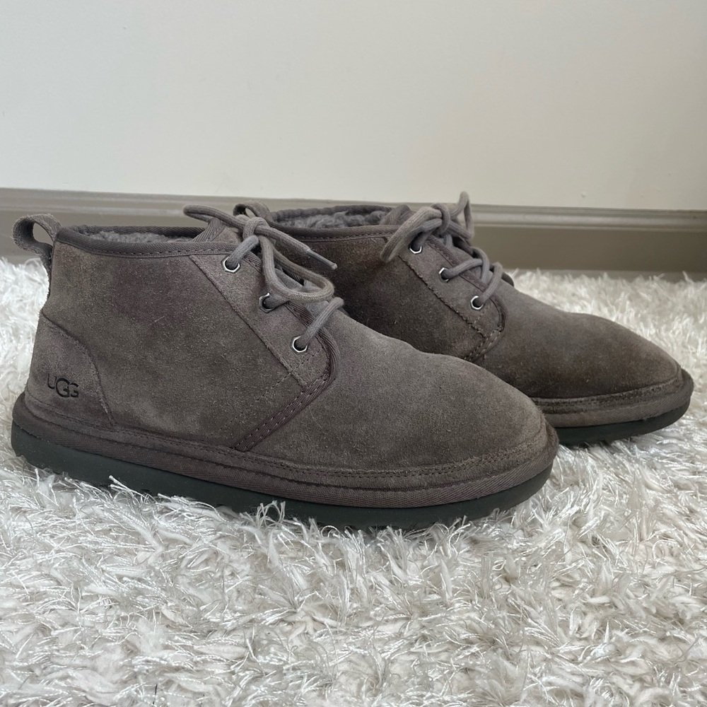 UGG Men's Gray Neumel Chukka Boots - Picture 6 of 12